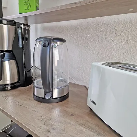 Happyside Travel&work #1 O Wlan O 6 Einzelbetten Apartmán *