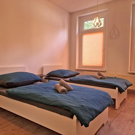 Happyside Travel&work #1 O Wlan O 6 Einzelbetten Apartmán *