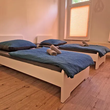 Happyside Travel&work #1 O Wlan O 6 Einzelbetten *