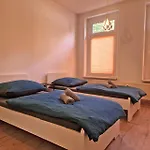 Happyside Travel&work #1 O Wlan O 6 Einzelbetten Apartamento *