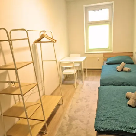 Happyside Travel&work #1 O Wlan O 6 Einzelbetten Leipzig