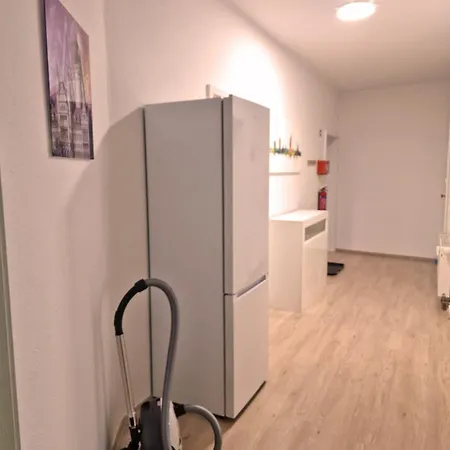 Happyside Travel&work #1 O Wlan O 6 Einzelbetten Leipzig