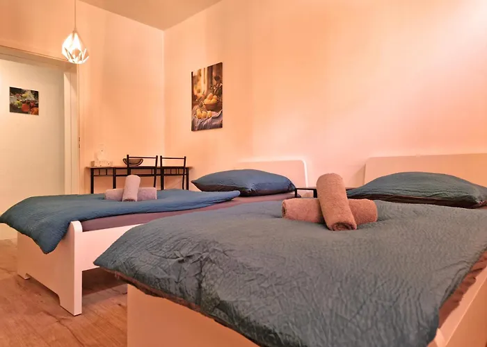 Happyside Travel&work #1 O Wlan O 6 Einzelbetten Leipzig