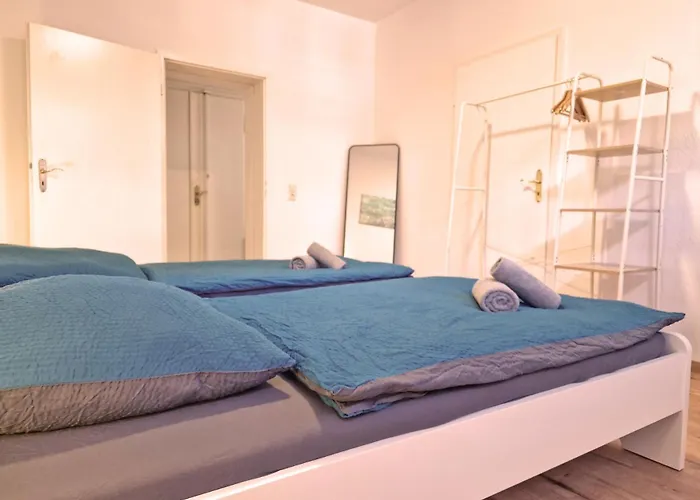 Happyside Travel&work #1 O Wlan O 6 Einzelbetten Leipzig